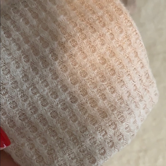 Like new waffle button down v neck - Picture 3 of 3